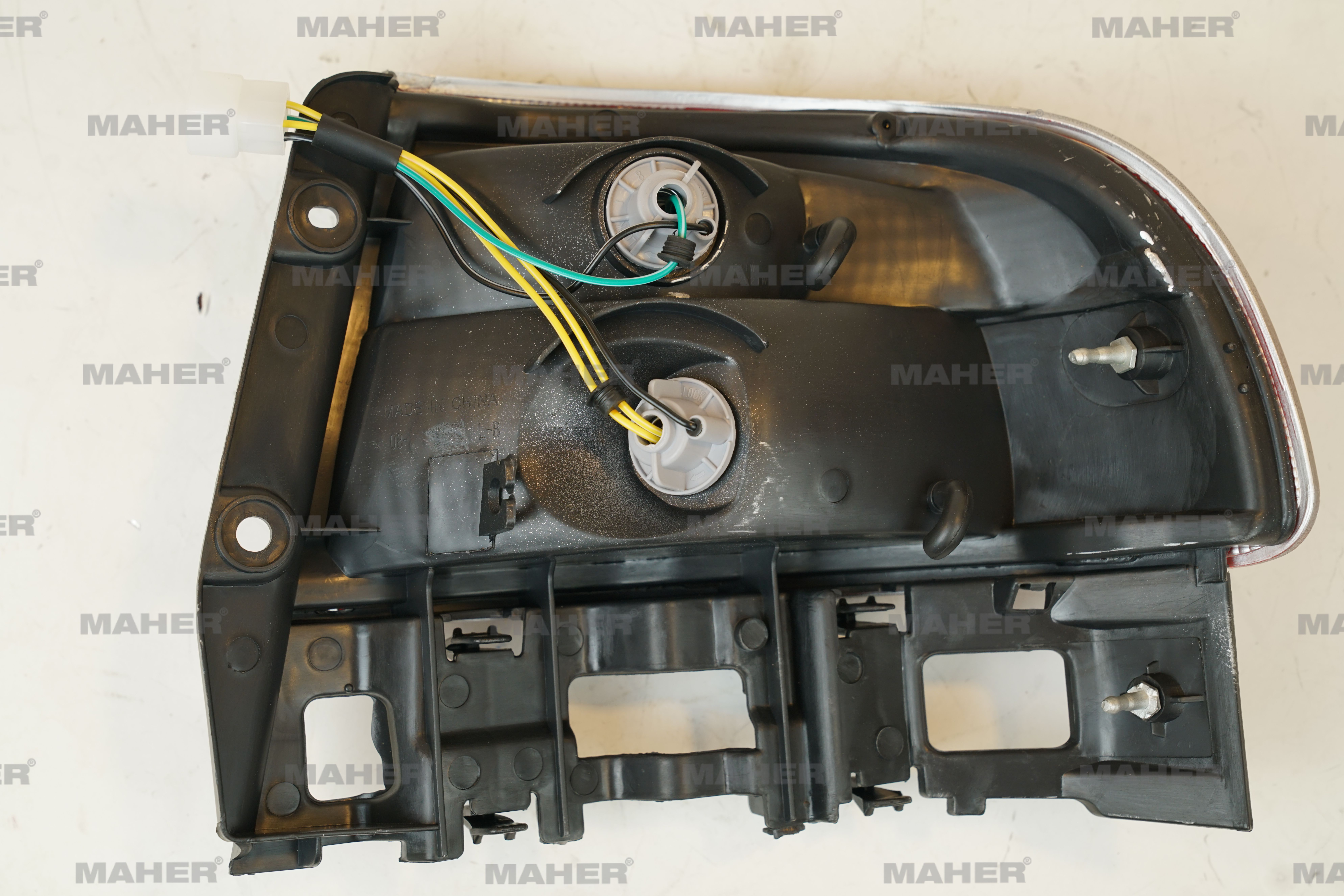 Toyota Corona Sol Dış Aydınlatma 1992-1996 Stop Lambası Dış Sol OEM 81560-2B260 Toyota Corona Sol Dış Aydınlatma 1992-1996 Stop Lambası Dış Sol OEM 81560-2B260
